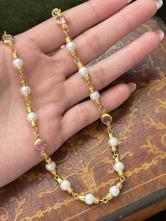 Jewelry - Vintage Faux Pearls & Rhinestone Necklace